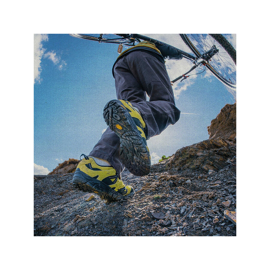moab 2 siren x gramicci casual sneakers dark earth
