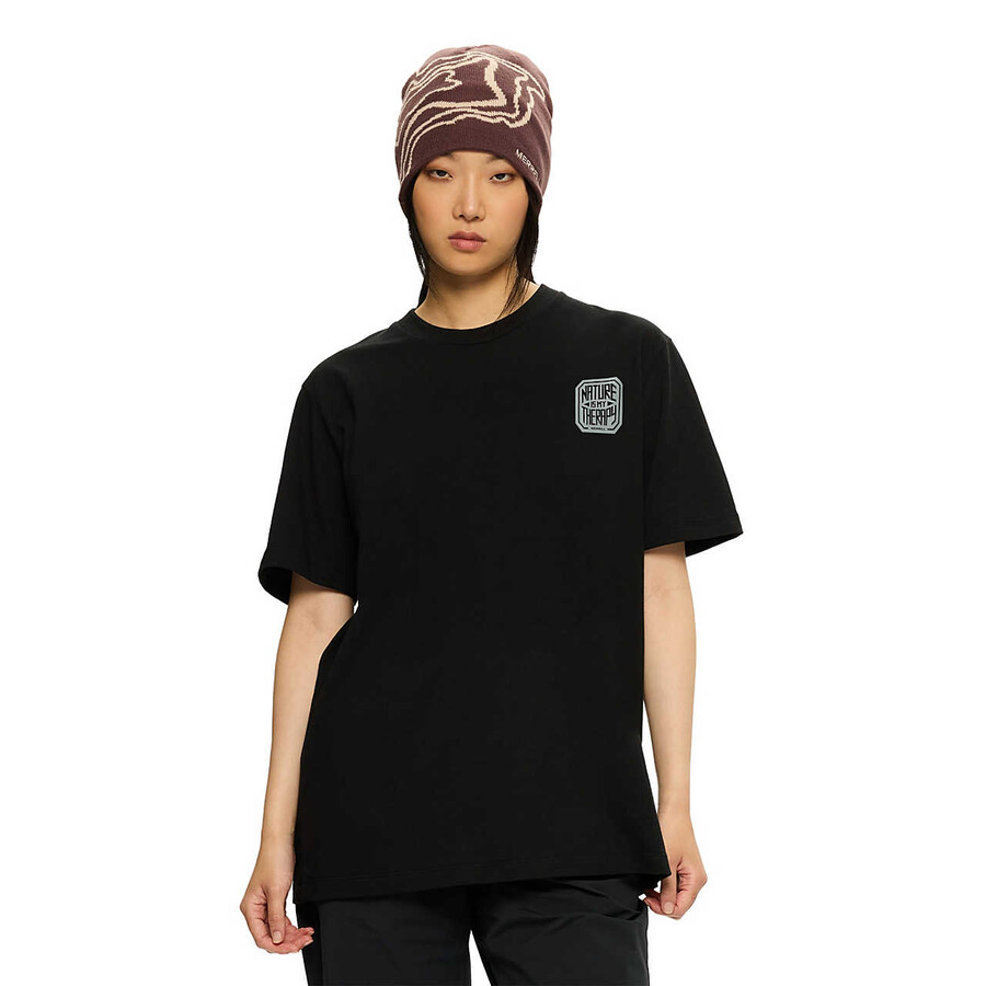 nature is my therapy graphic tee - short sleeves black