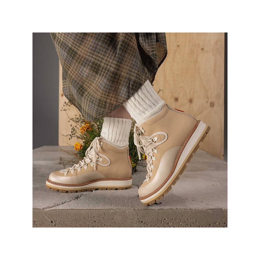 women sugarloaf mid lace waterproof casual boots latte